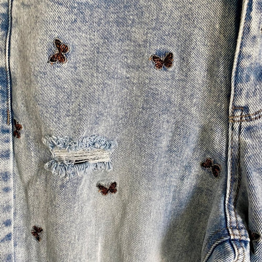 Tinseltown Distressed High Rise Jeans With Butterflies Size 7 NEW NWT - Picture 5 of 8